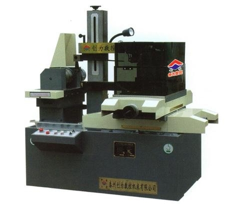 Máquina de corte do CNC EDM da elevada precisão para o metal não-ferroso